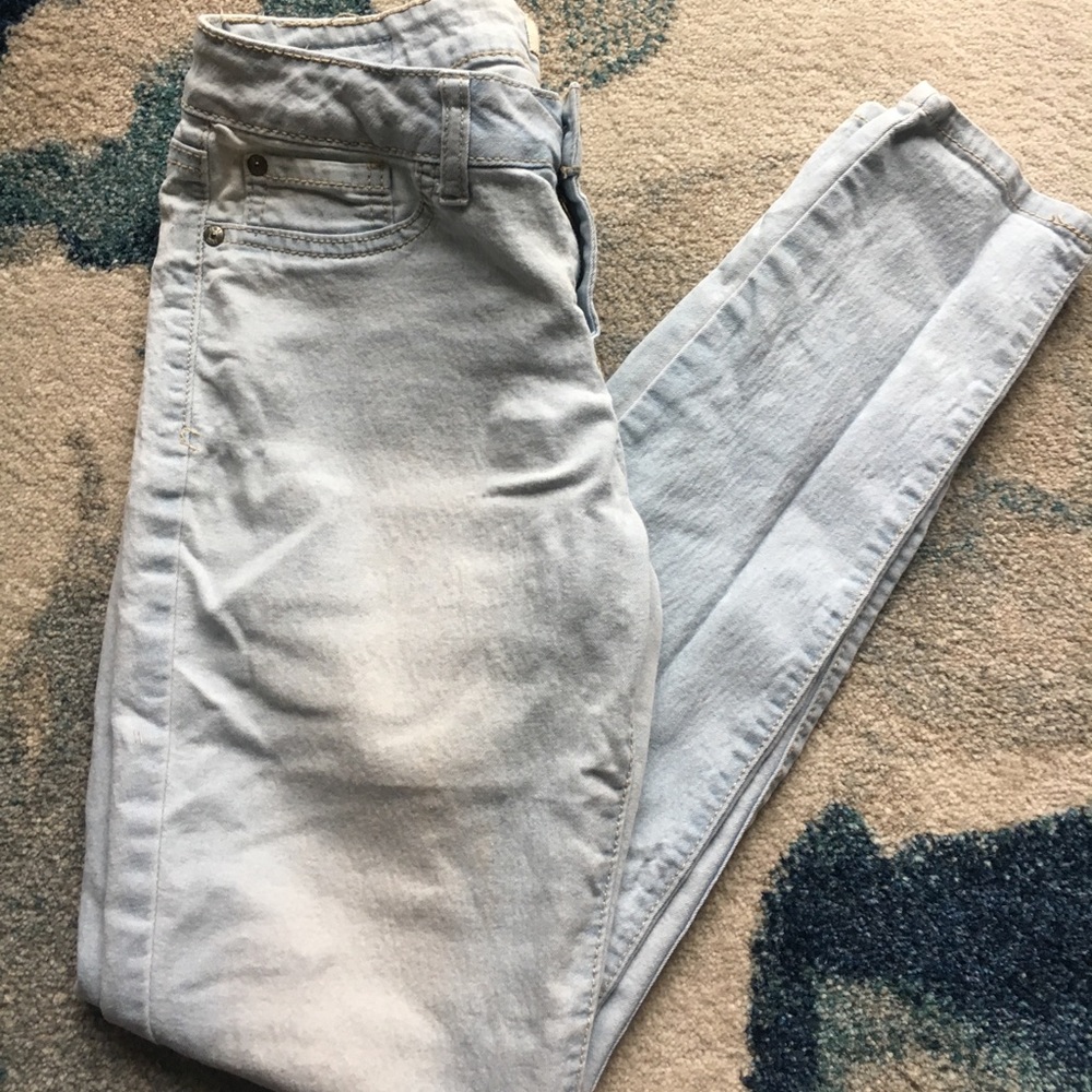 Light Wash Skinny Jeans